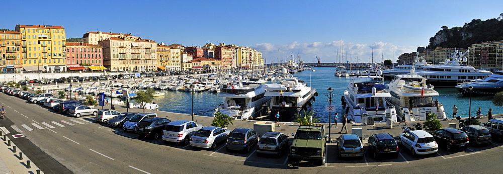 Boats in the harbour of Nice, Department Alpes-Maritimes, Region Provence-Alpes-Cote d'Azur, France, Europe