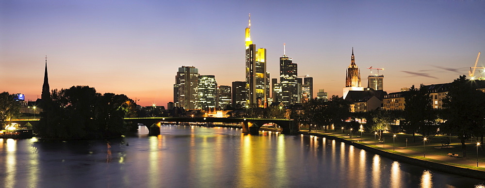 Skyline of Frankfurt's financial district and the cathedral, Hesse, Germany, Europe