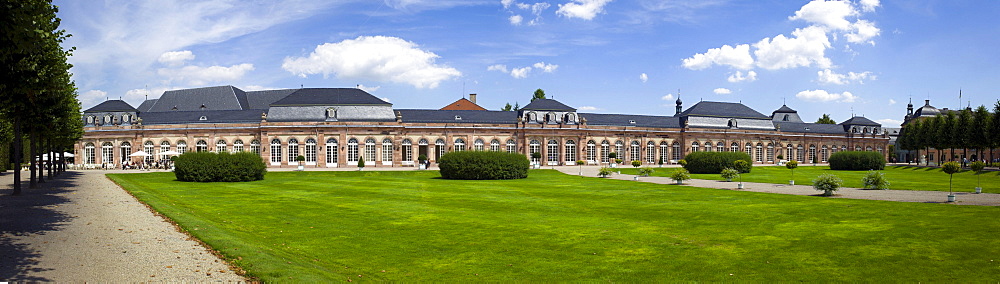 Castle gardens and Schloss Schwetzingen castle, 18th century, Schwetzingen, Baden-Wuerttemberg, Germany, Europe