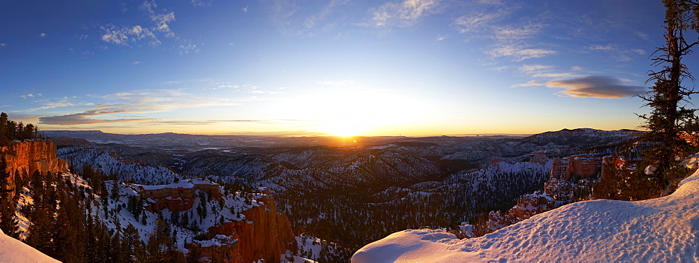 Sunrise, Bryce Canyon, Utah, USA