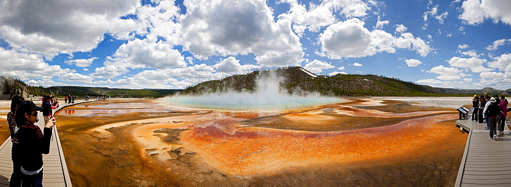 Tourists on the boardwalk along the Grand Prismatic Spring, Midway Geyser Basin, Yellowstone National Park, Wyoming, Idaho, Montana, America, United States