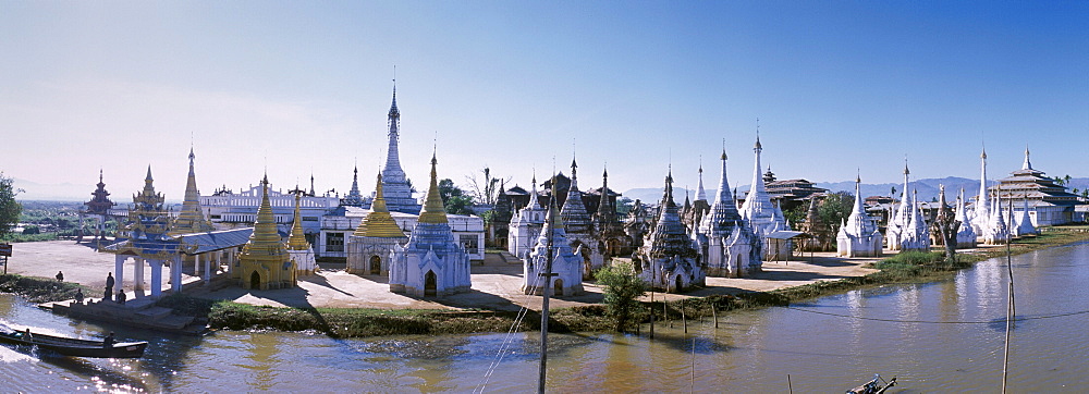 Buddhist temple, stupas, Ywama, Inle Lake, Shan State, Burma, Myanmar, Asia