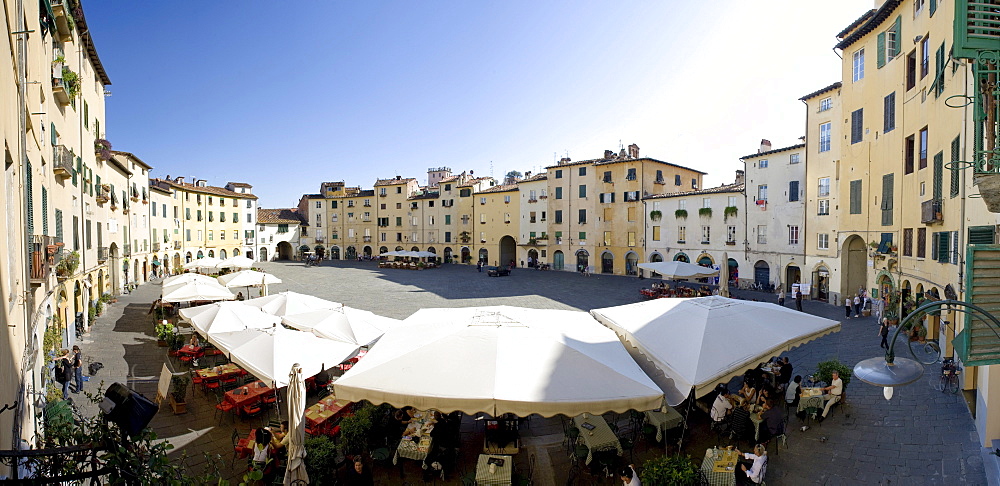 Piazza del Anfiteatro Square, Piazza Mercato Square, Amphitheatre, Lucca, Tuscany, Italy, Europe