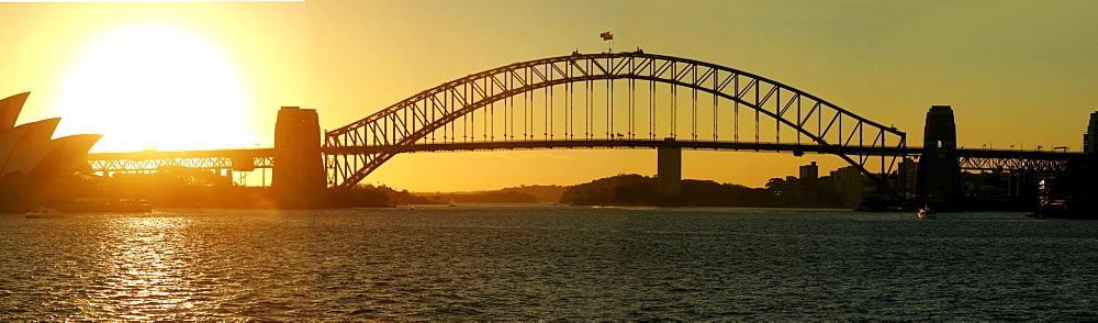 Panorama Harbour Bridge and opera, Sydney, New South Wales, Australia