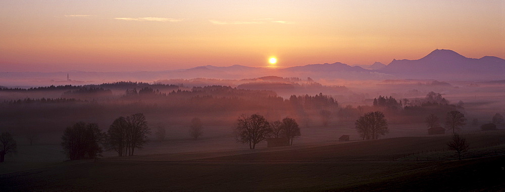 Sunrise at the Hoegl, Bad Reichenhall, Chiemgau, Upper Bavaria, Bavaria, Germany