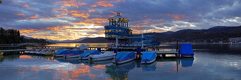 Evening mood in Poertschach on Lake Woerth, panoramic view, Carinthia, Austria, Europe