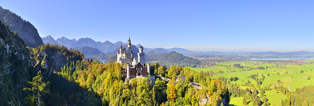 Schloss Neuschwanstein castle, AllgÃƒÂ¤u, Schwangau, OstallgÃƒÂ¤u, AllgÃƒÂ¤u, Schwabia, Bavaria, Germany, Europe