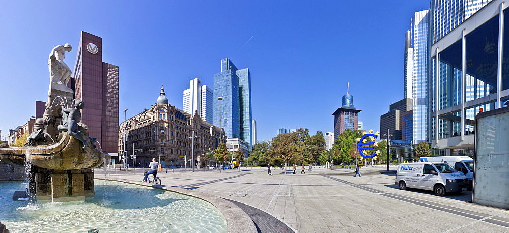 Panoramic view, Maerchenbrunnen fountain of 1910 on the left, Commerzbank tower, Japan Center and the European Central Bank at the back, ECB, euro sign, Frankfurt am Main, Hesse, Germany, Europe, PublicGround