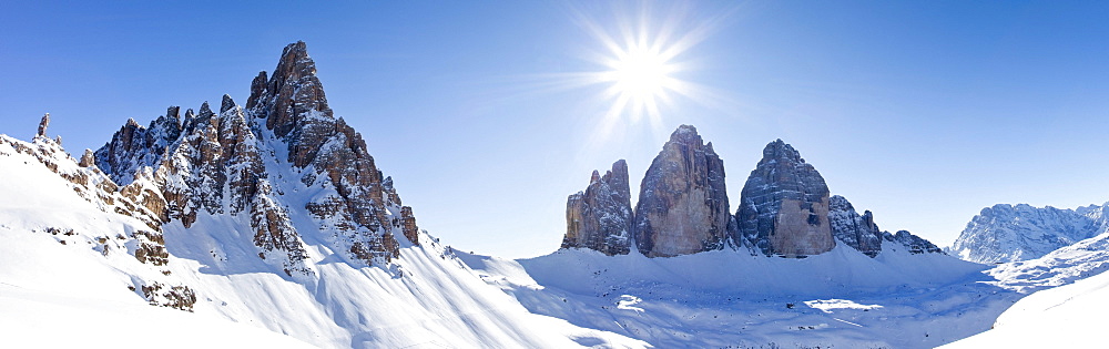 View from the Tre Cime di Lavaredo alpine cabin, Hochpustertal valley, Sexten, Dolomites, on the Paternkofel, the Tre Cime di Lavaredo peaks and the Monte Cristallo, South Tyrol, Italy, Europe