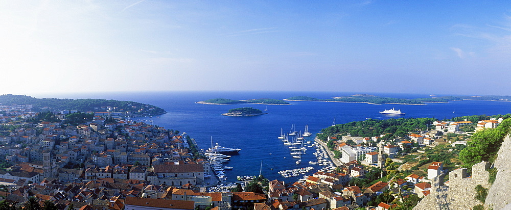 View from Spanjola Fortress over the port and town of Hvar, Hvar Island, Dalmatia, Croatia, Europe