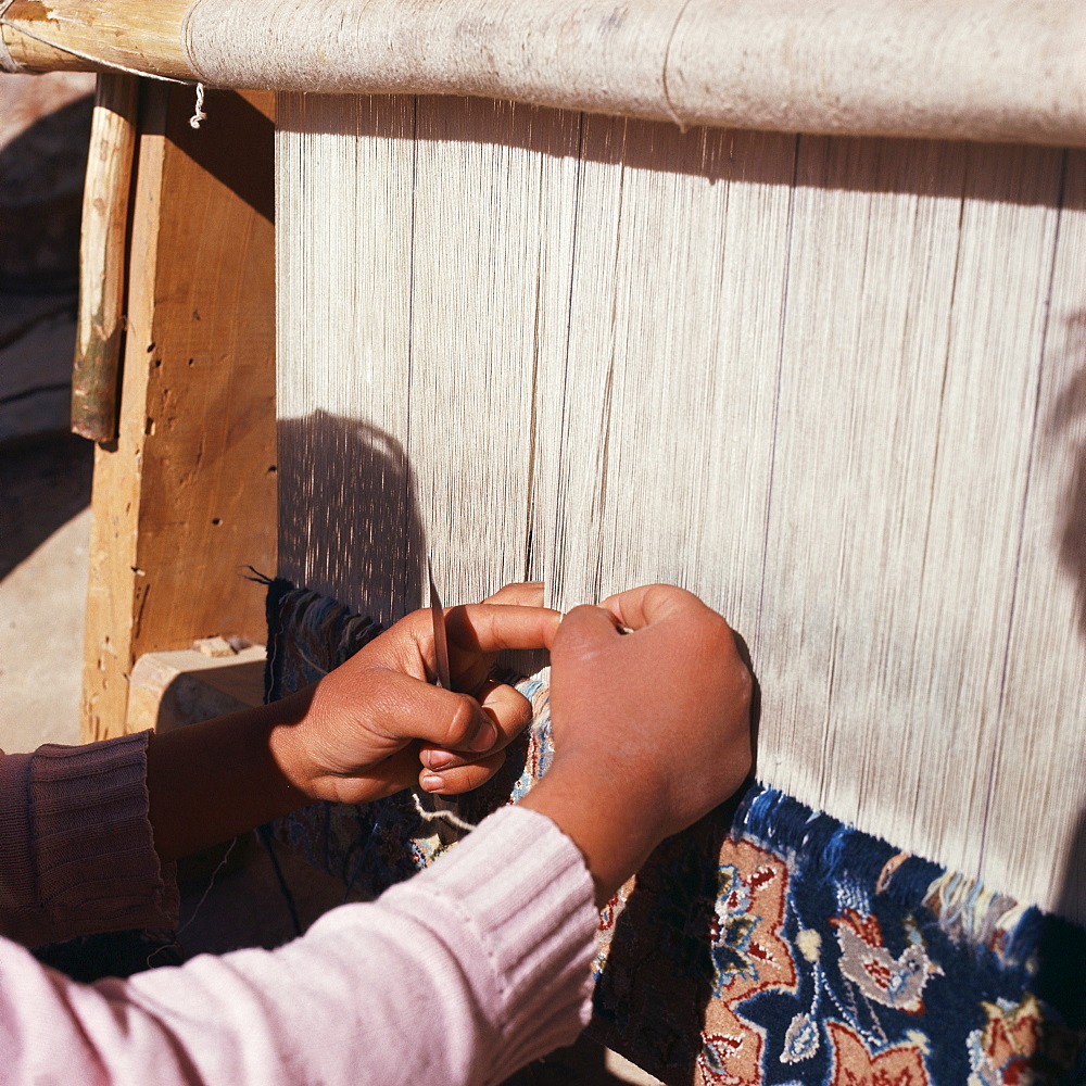 Carpet weaving, Isfahan, Iran, Middle East