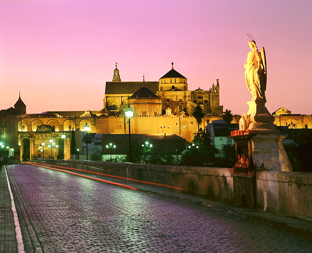 Spain Andalusia Cordoba, Puente Romano