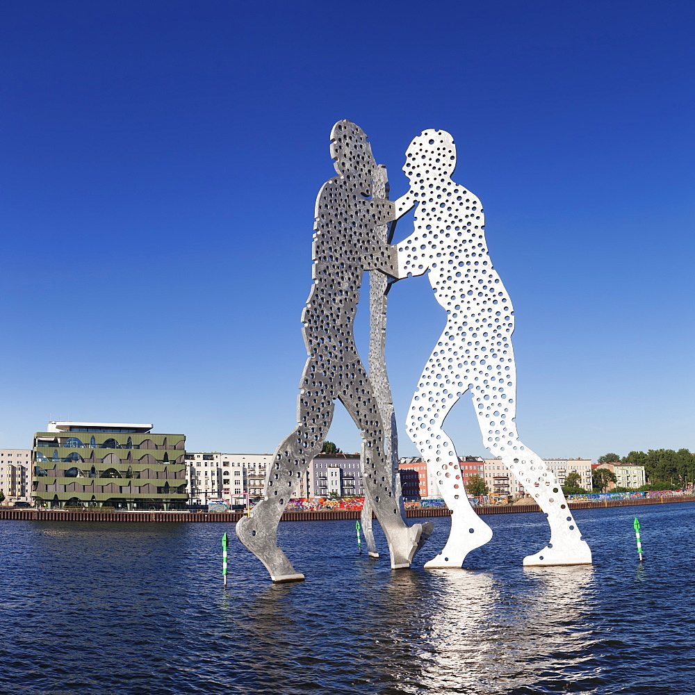 Molecule Man by Jonathan Borofsky, Spree River, Treptow, Berlin, Germany, Europe