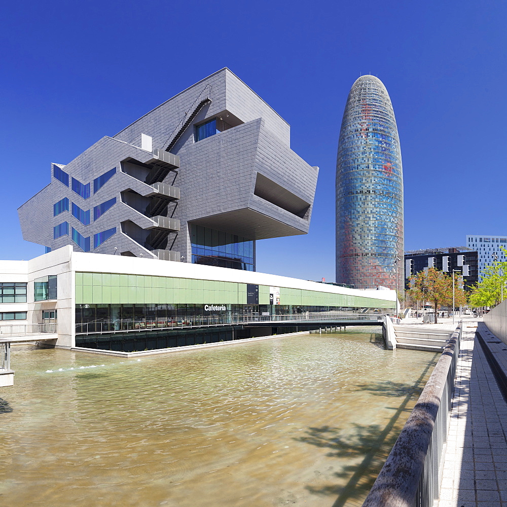 Torre Agbar, architect Jean Nouvel, Placa de les Glories Catalanes, Barcelona, Catalonia, Spain, Europe