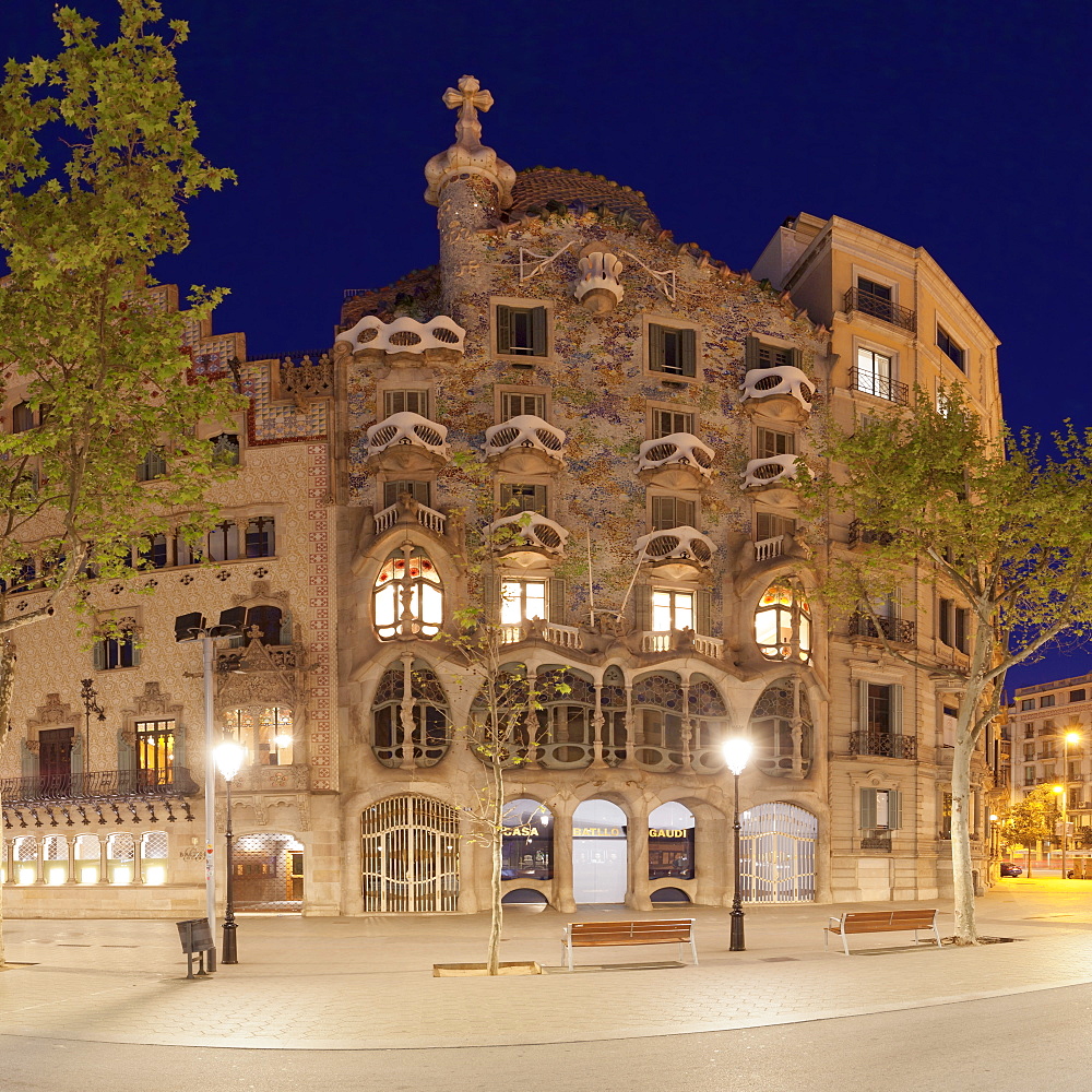 Casa Batllo, Antonio Gaudi, Modernisme, UNESCO World Heritage Site, Passeig de Gracia, Eixample, Barcelona, Catalonia, Spain, Europe