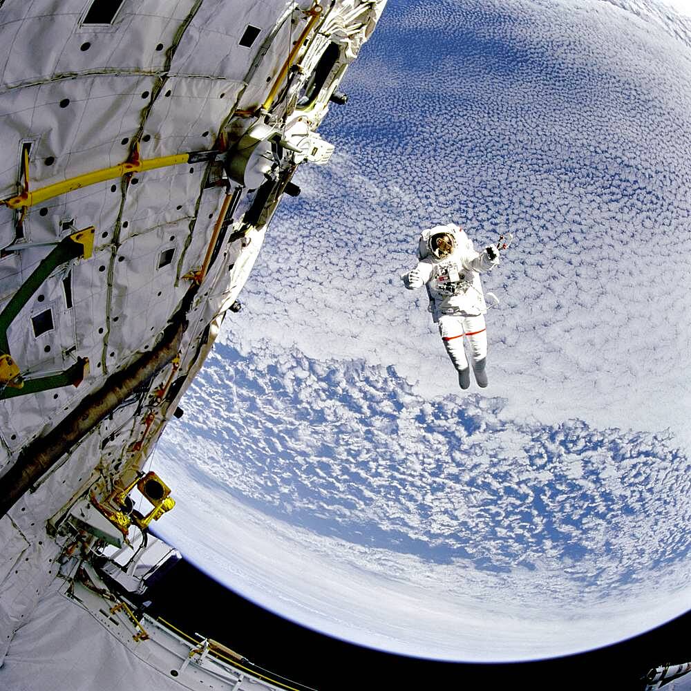 Testing SAFER System During EVA