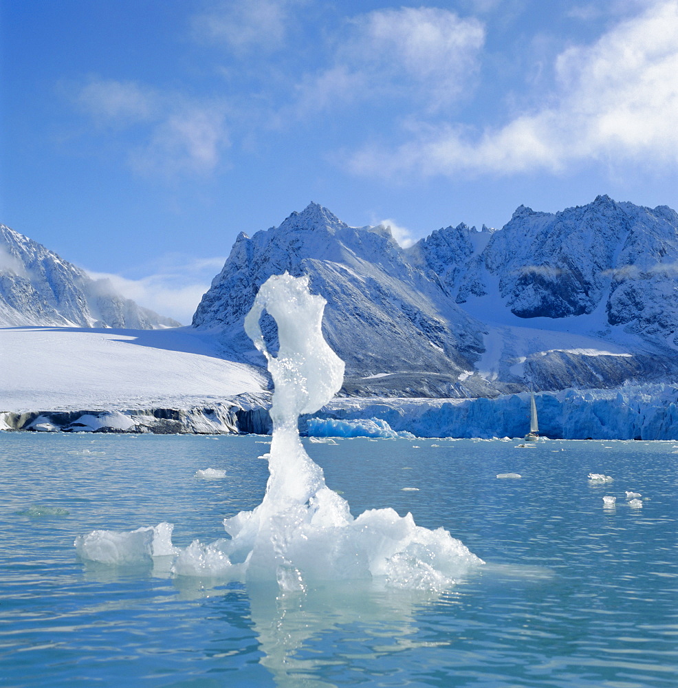 Ice formation in the water of Mandalenefjord, West Spitsbergen, Norway, Scandinavia, Europe