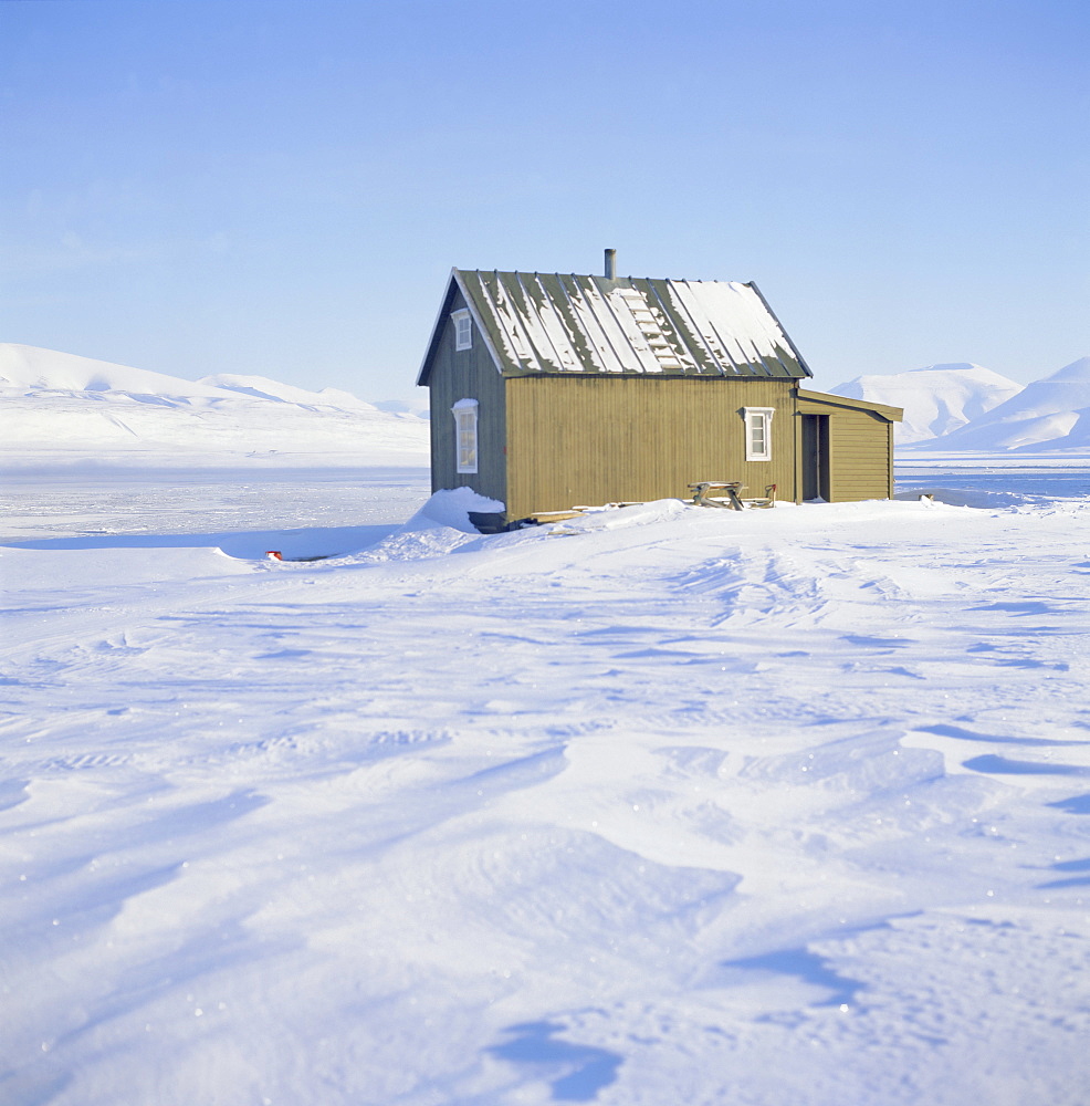 Trappers hut, Spitsbergen, Svalbard, Norway, Scandinavia, Europe