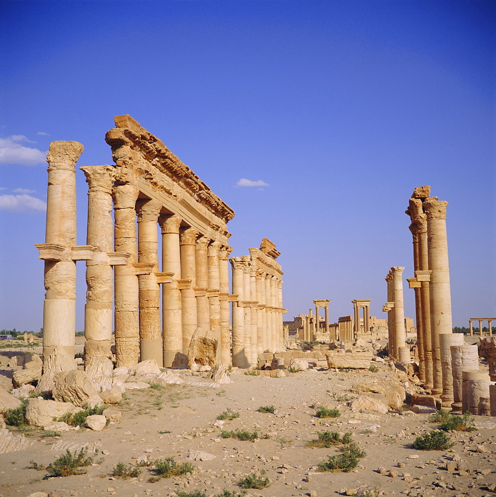 Tetrapylon on Graeco-Roman columned main street, 1st century AD, Palmyra, Syria, Middle East