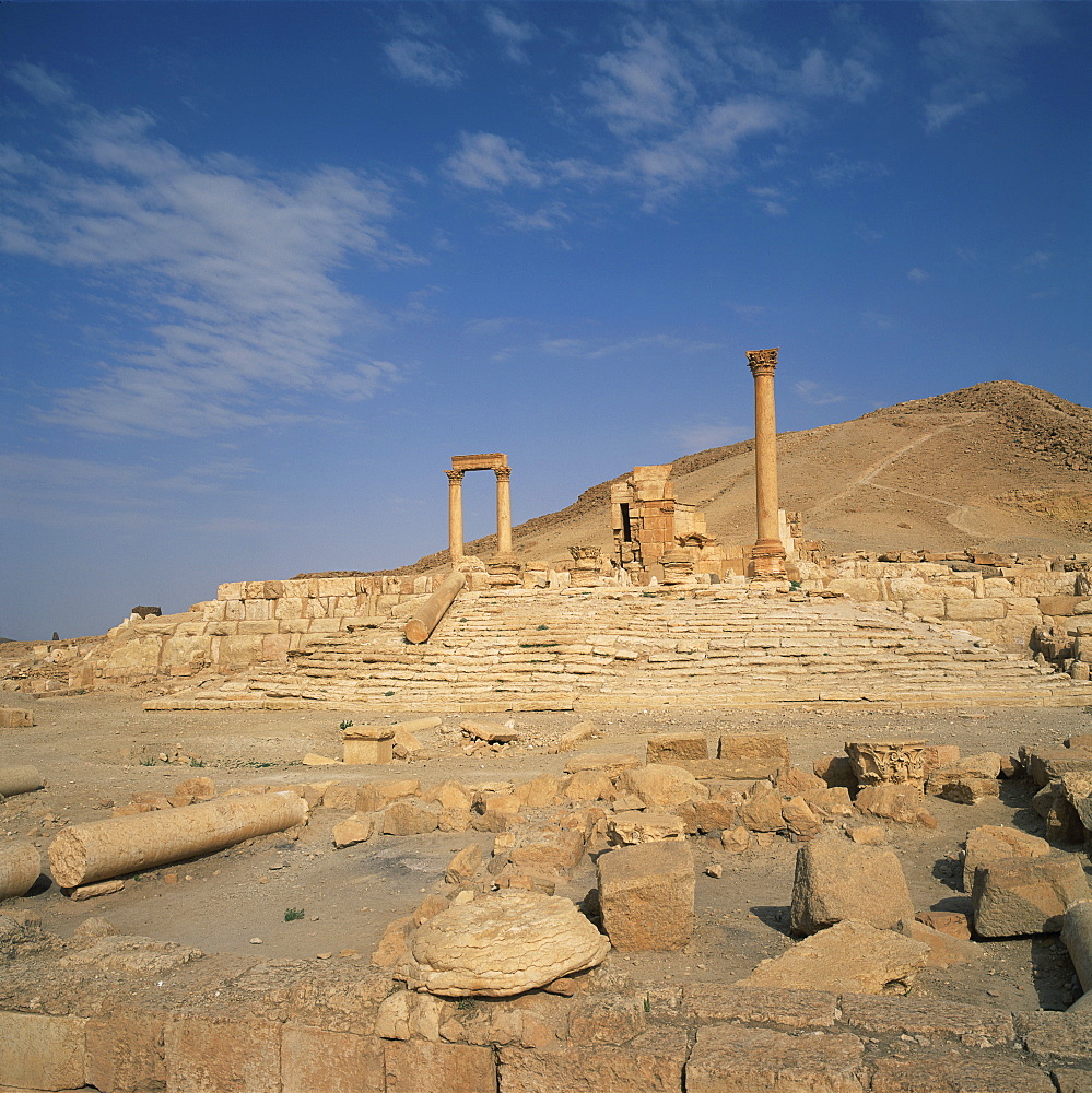 The Camp of Diocletian, dating from the Roman period, 2nd century AD, at the ancient Graeco-Roman city of Palmyra, UNESCO World Heritage Site, Syria, Middle East