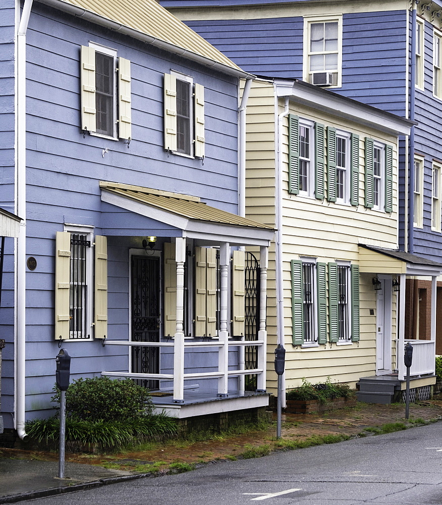 Old timber houses in the historic district of Savannah, Georgia, United States of America, North America