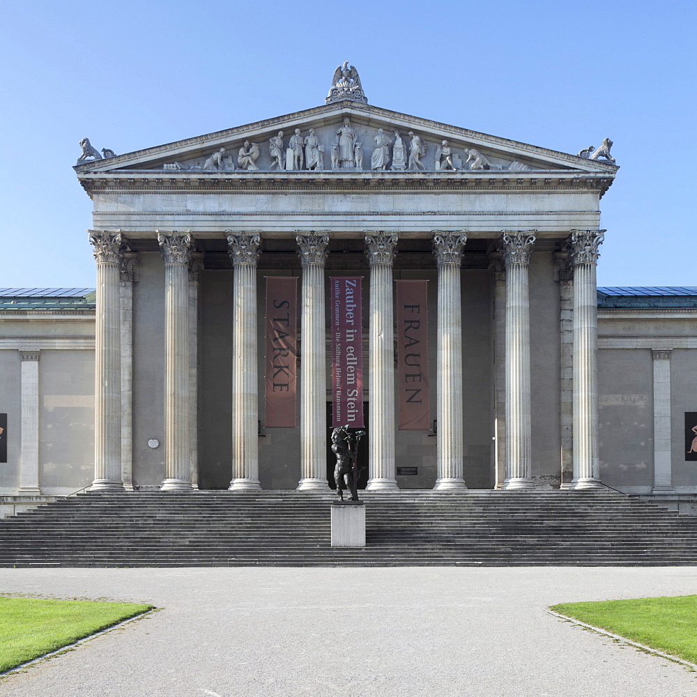 State Collection of Antiquities on Koenigsplatz square, Munich, Upper Bavaria, Bavaria, Germany, Europe