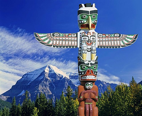 Totem pole, Composing, south side of Mount Robson, Rocky Mountains, British Columbia, Canada