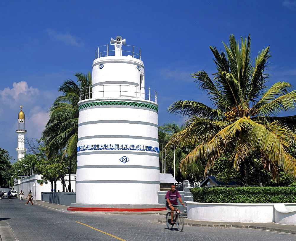 Hukkuru Miski, prayer tower with Koranic inscription, Friday Mosque minaret at the back, Male (Dhivehi), Maldives, Indian Ocean