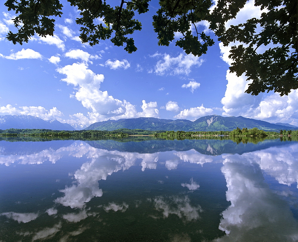 Staffelsee Lake, Ammer Range, reflection on water, Murnau, Upper Bavaria, Bavaria, Germany, Europe