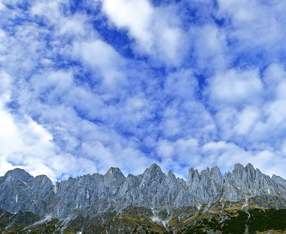 Altocumulus clouds in a blue sky and mountain panorama, Manndlwand, Salzburger Land, Austria, Europe