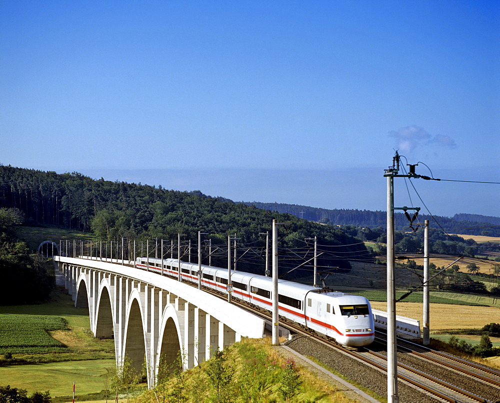 721 m or 2365 ft-long Waelsebachtalbruecke (Waelse Valley Bridge), part of the ICE Hanover-to-Wuerzburg high-speed railway line near Kirchheim, Hesse, Germany, Europe