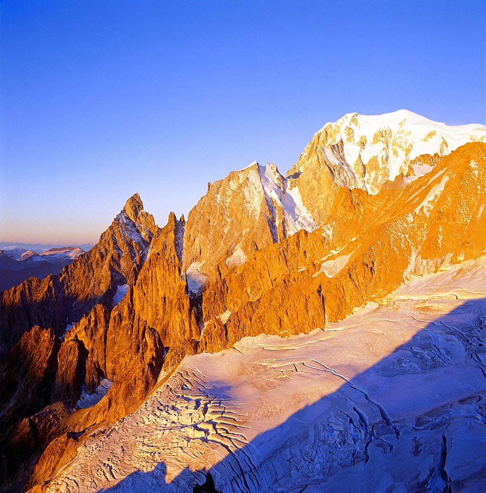 Highest mountain of Europe, Mont Blanc, 4809 m