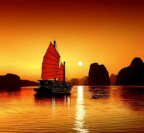 Junk in the sea of Halong Bay, a UNESCO World Natural Heritage Site, Karst mountains, romantic sunset, image composition, Vietnam, Asia