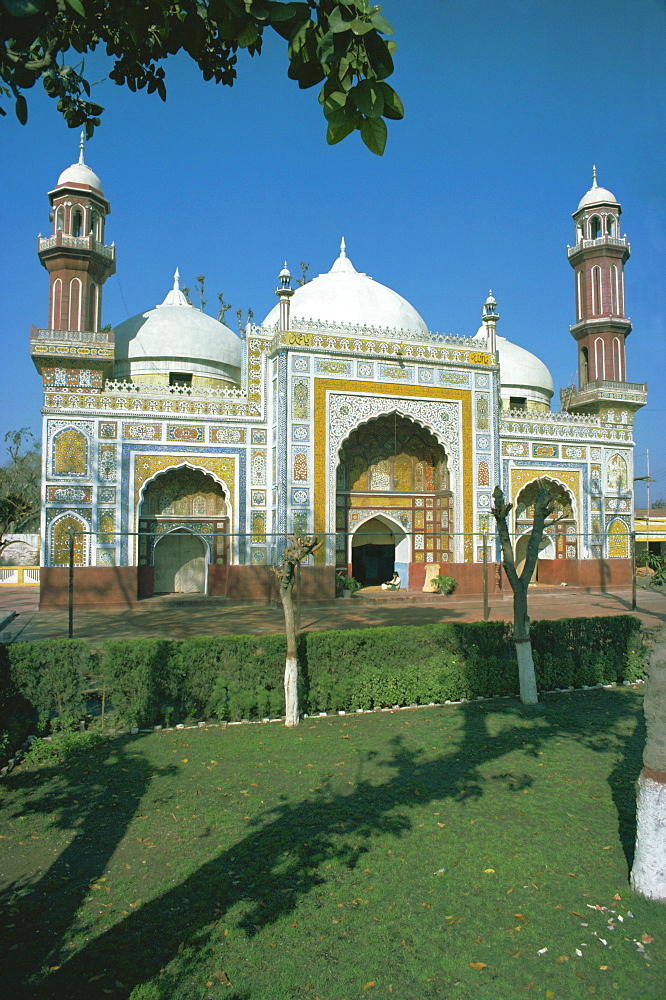 Dai Anga mosque, 1635AD, Lahore, Punjab, Pakistan, Asia