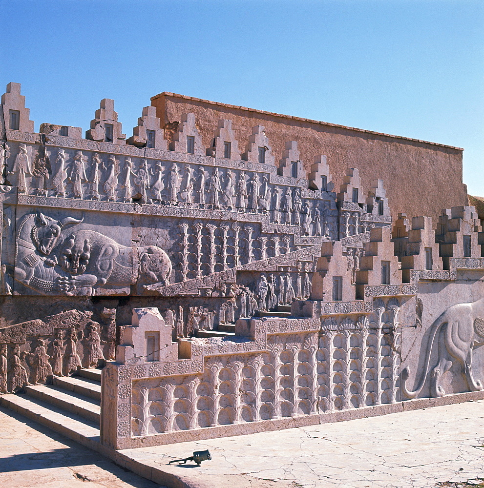 Carvings on staircase, Persepolis, UNESCO World Heritage Site, Iran, Middle East