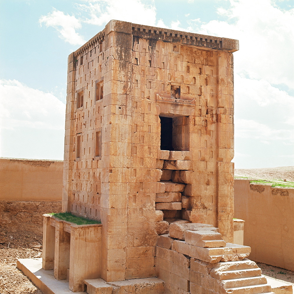 Ka'ba Zardusht (Cube of Zoroaster), Naqsh-e Rustam, Iran, Middle East