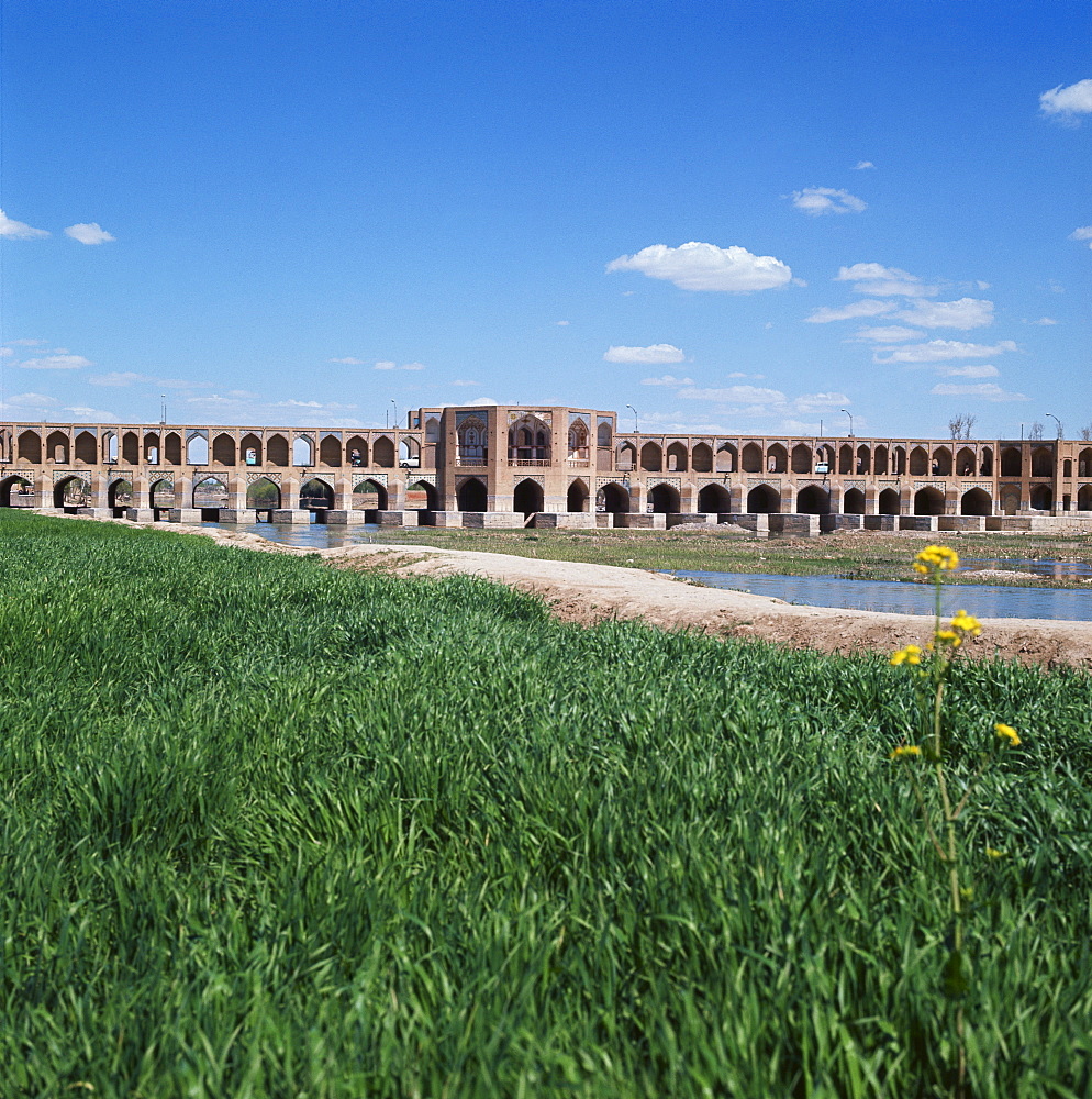 Khadju Bridge, Isfahan, Iran, Middle East