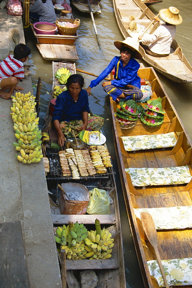 Floating market, Damnoen Saduak, Bangkok, Thailand, Southeast Asia, Asia