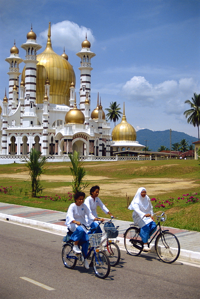 Ubadiah Mosque, Kuala Kangsar, Malaysia, Southeast Asia, Asia