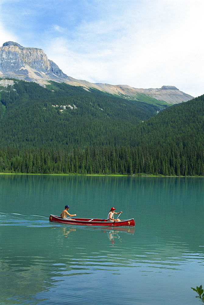 Emerald Lake, Yoho National Park, UNESCO World Heritage Site, Rocky Mountains, British Columbia, Canada, North America