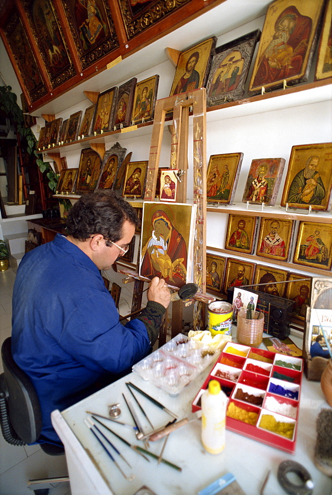 Artists in Kritsa, a typical hill village near Agios Nikolas, Crete, Greek Islands, Greece, Europe