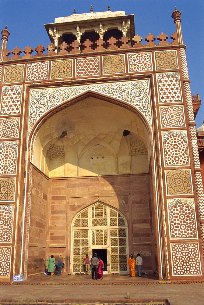 Akbar's Mausoleum, built in 1602 by Akbar, Sikandra, Agra, Uttar Pradesh state, India, Asia