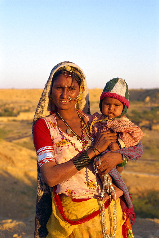 Woman and small child, Jaisalmer, Rajasthan state, India, Asia