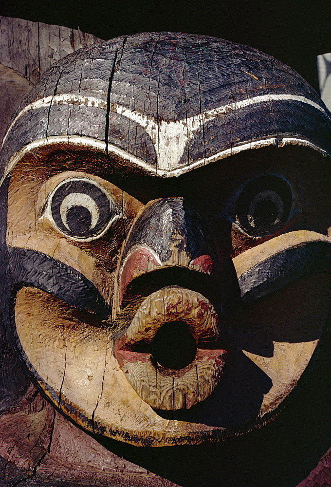 Totems, Thunderbird Park, Victoria, British Columbia, Canada, North America