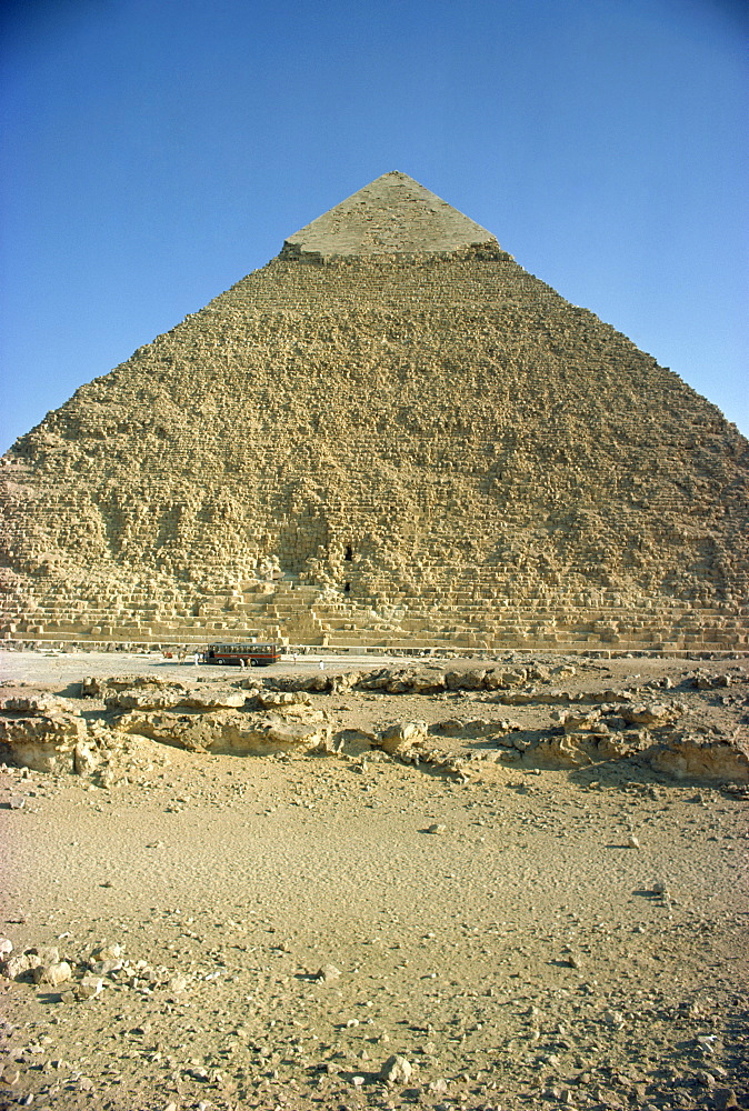 Chephren pyramid, Giza, UNESCO World Heritage Site, near Cairo, Egypt, North Africa, Africa