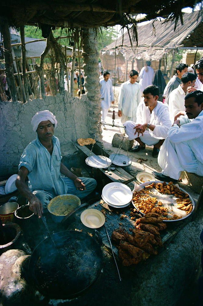 Food stall, Mango Pier, Karachi, Sind (Sindh), Pakistan, Asia