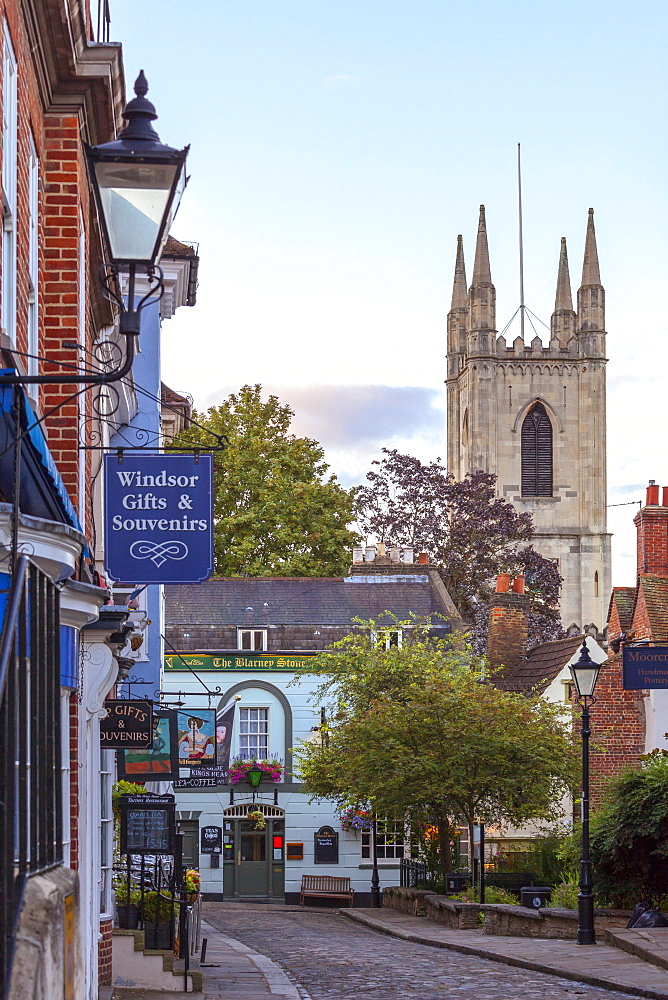 The Guildhall area with cafes, tearooms and tourist shops, Windsor, Berkshire, England, United Kingdom, Europe