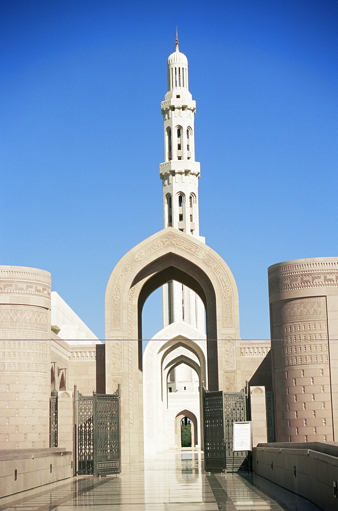 Forecourt and main minaret, Sultan Qaboos Mosque, built in 2001, Ghubrah, Muscat, Oman, Middle East