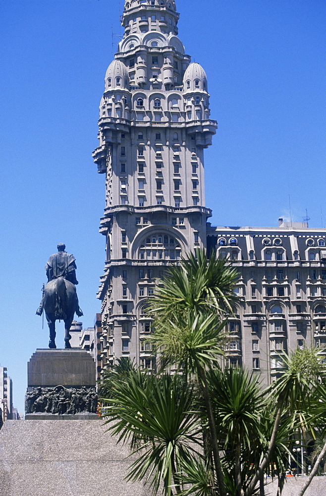 Statue of Artigas, Plaza Independecia, Montevideo, Uruguay, South America