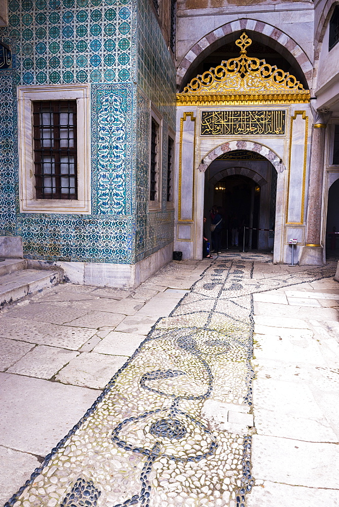 Topkapi Palace details of decoration, UNESCO World Heritage Site, Istanbul, Turkey, Europe